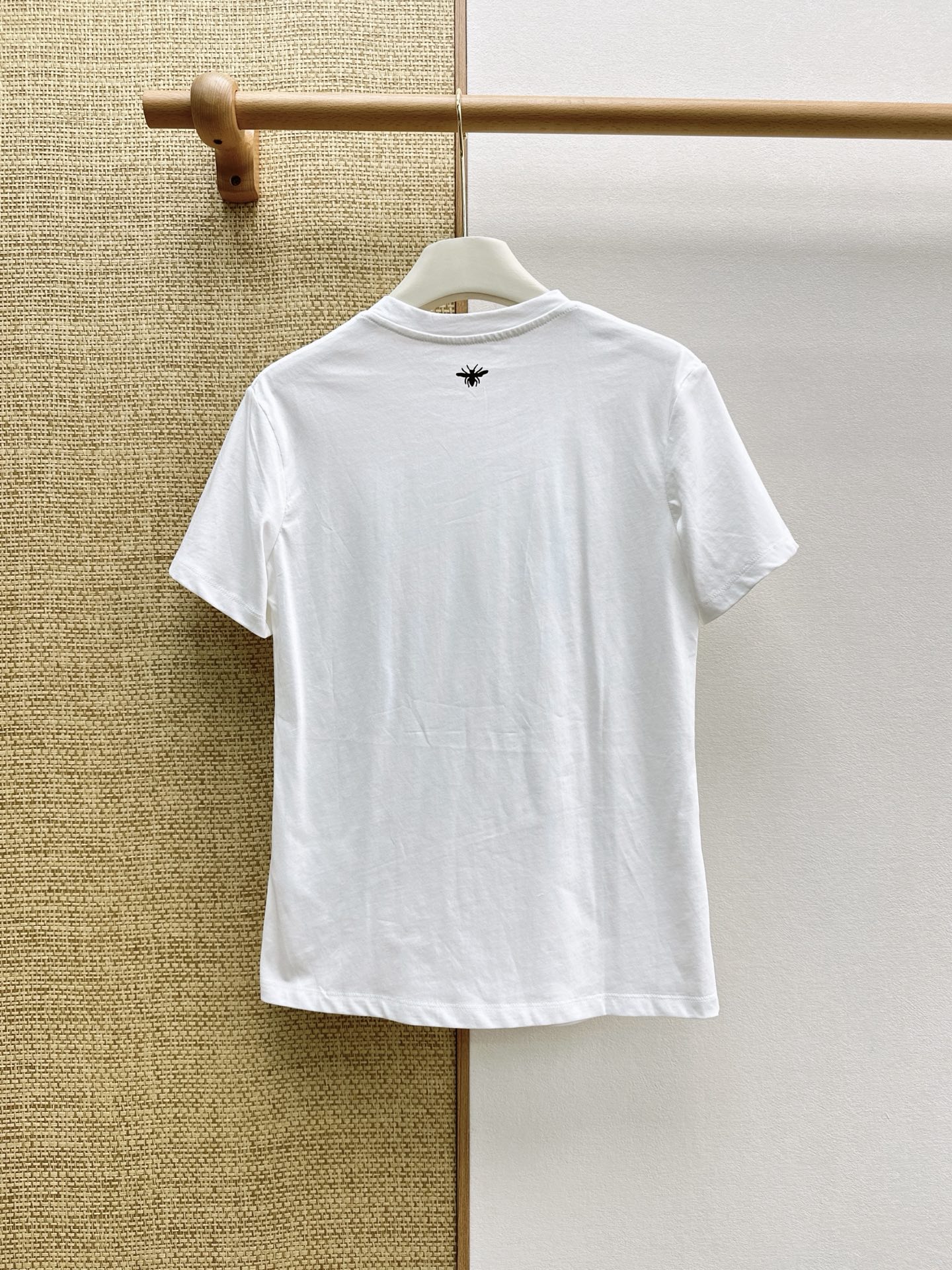 Women's short sleeves